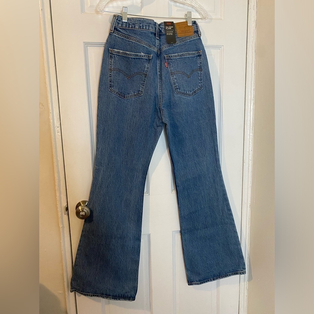 NWT LEVI’S PREMIUM 70’s HIGH RISE FLARE WOMEN'S JEANS - Sonoma Step - Dark Wash - Picture 6 of 9